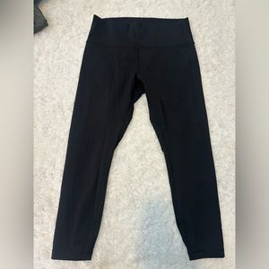 Lululemon leggings- luxtreme fabric- 23in